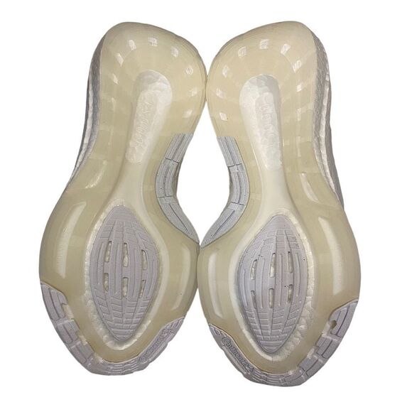 NEW Adidas Women's Ultraboost 22 W GX5590 Crystal White Tennis Shoes Sneakers 9 - Picture 6 of 6